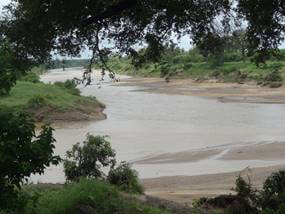The Mphongolo River
